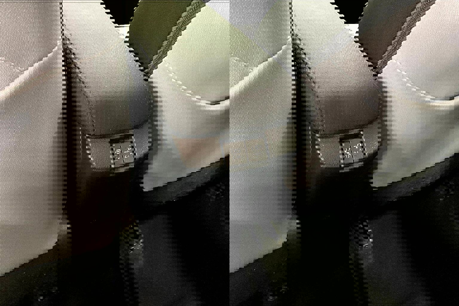 Used 2020 Toyota Prius LE image 10