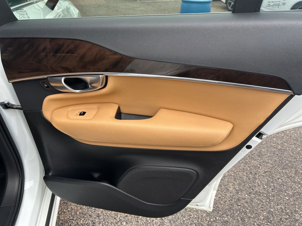 Used 2019 Volvo XC90 T6 Momentum w/ Advanced Package image 25
