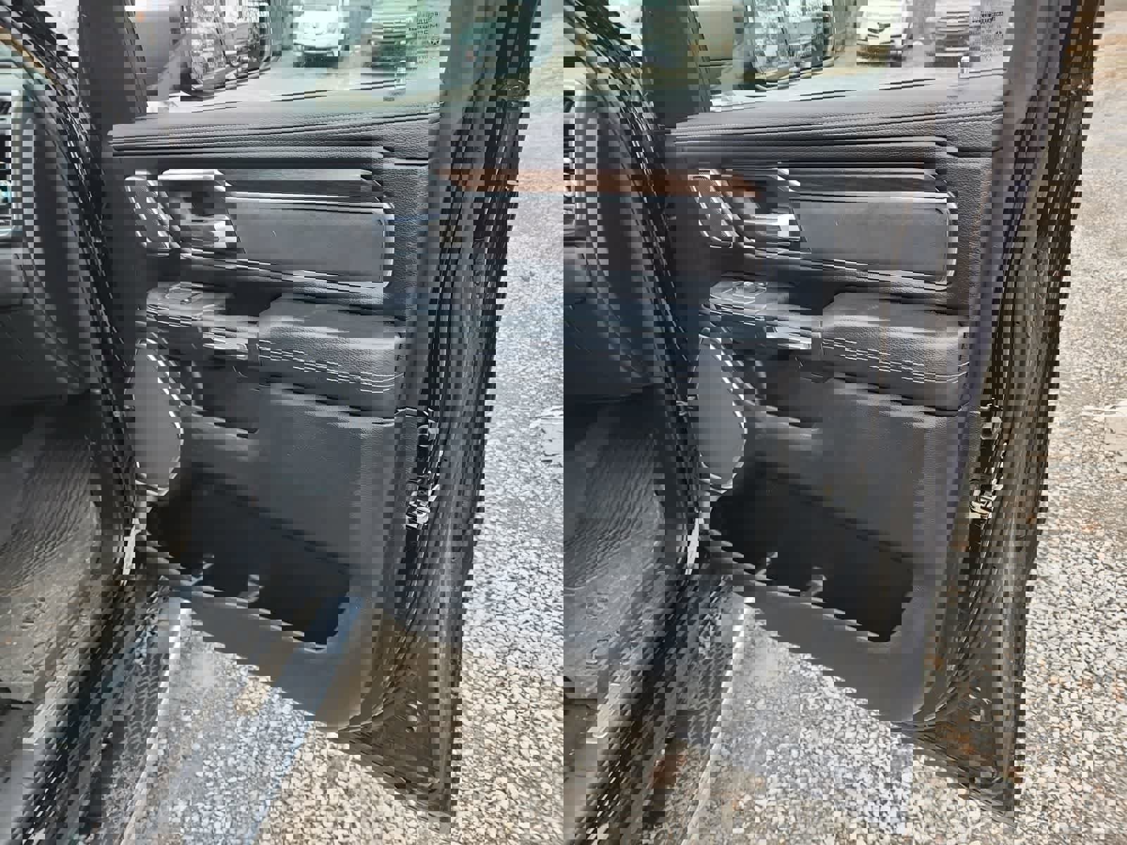 Certified 2021 RAM 1500 Laramie image 23