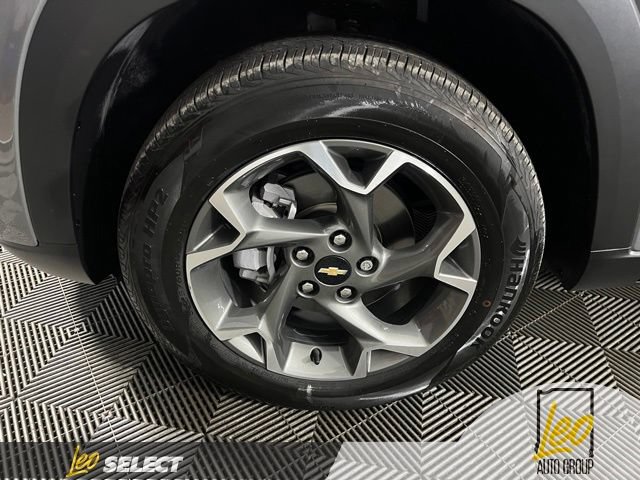 Used 2024 Chevrolet Trax LT w/ Driver Confidence Package FWD image 25