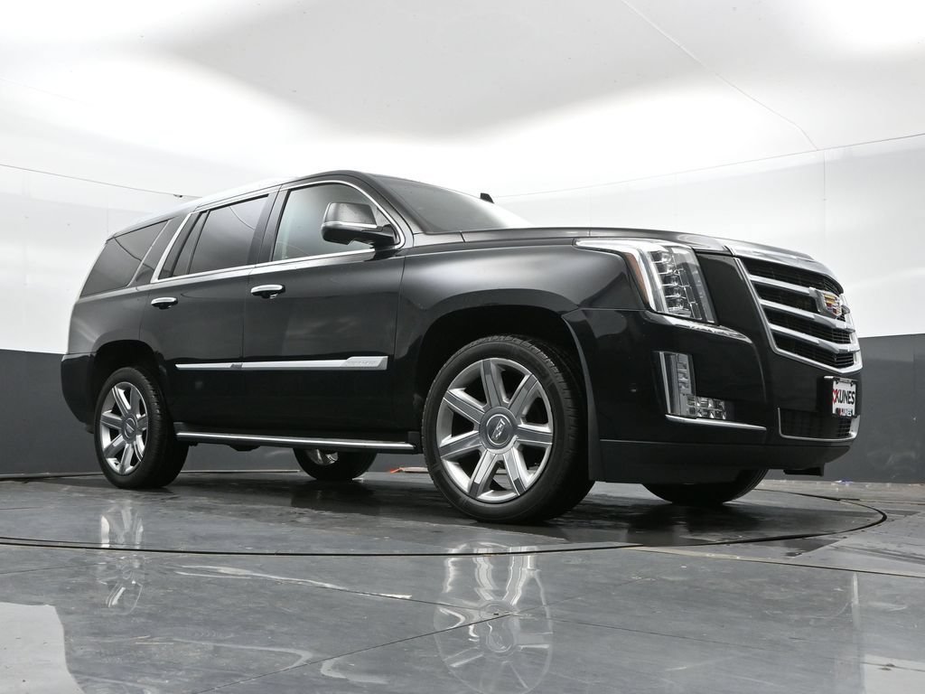 Used 2018 Cadillac Escalade Premium Luxury AWD/4WD image 43