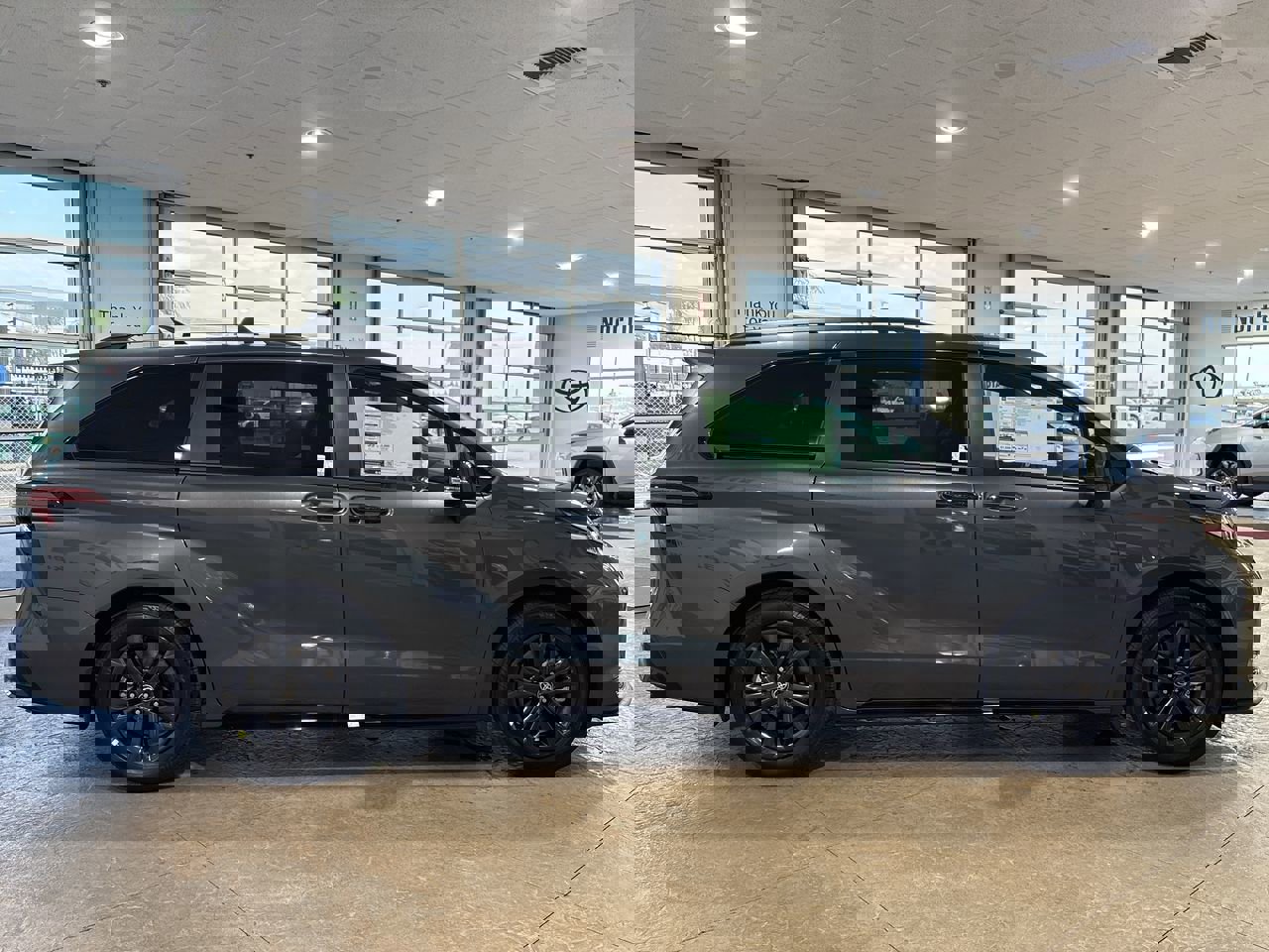 New 2025 Toyota Sienna XSE image 3