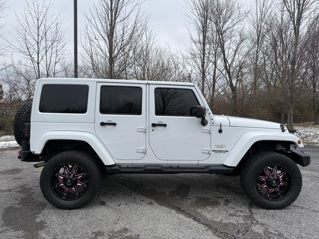 Used 2015 Jeep Wrangler Unlimited Sahara w/ Connectivity Group image 2