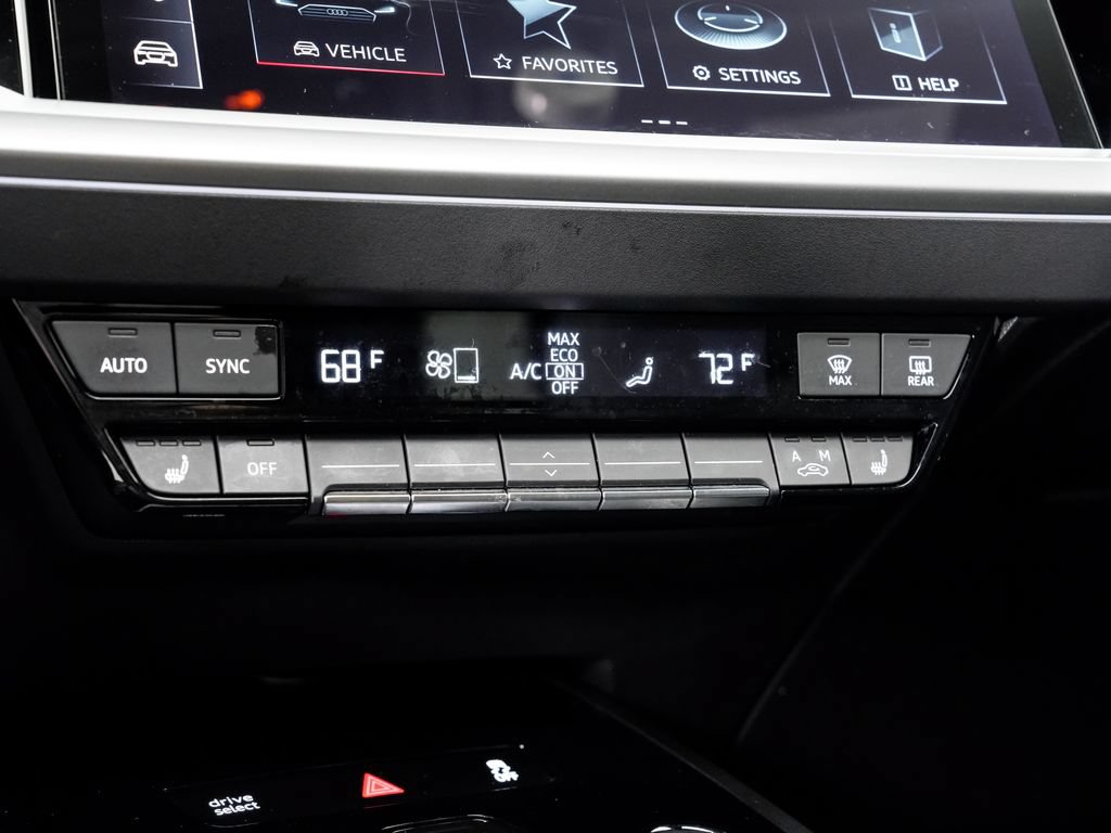 Used 2024 Audi Q4 e-tron Premium w/ Convenience Package AWD/4WD image 18