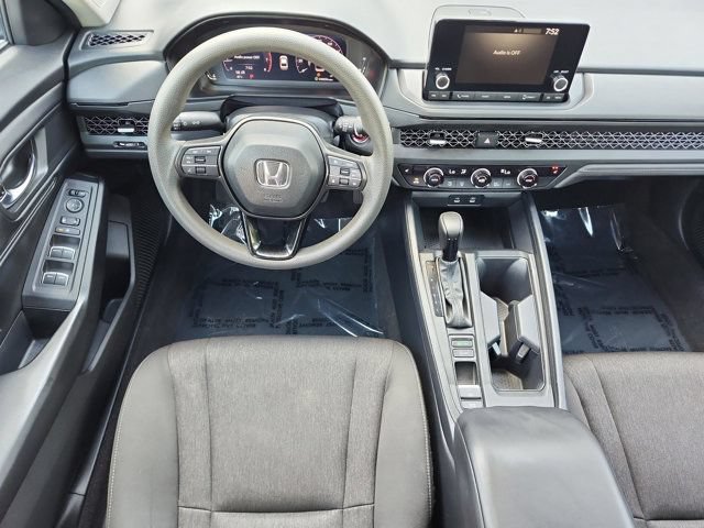 Used 2023 Honda Accord EX image 17