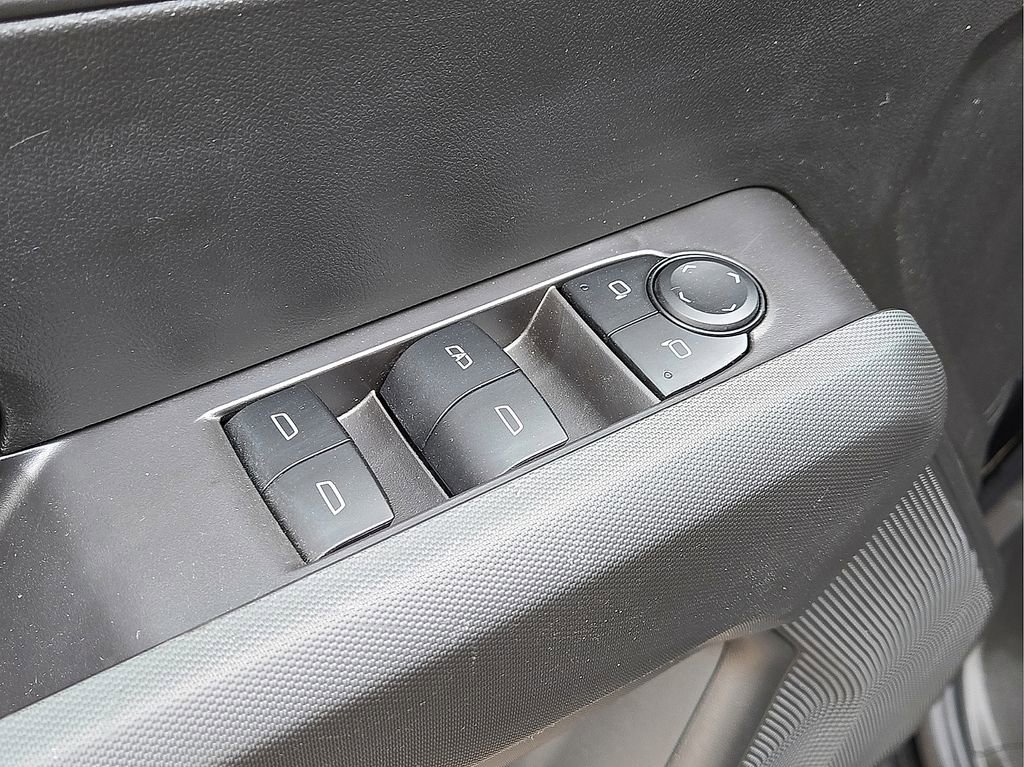 Used 2025 Chevrolet Colorado Trail Boss w/ Midnight Edition image 19