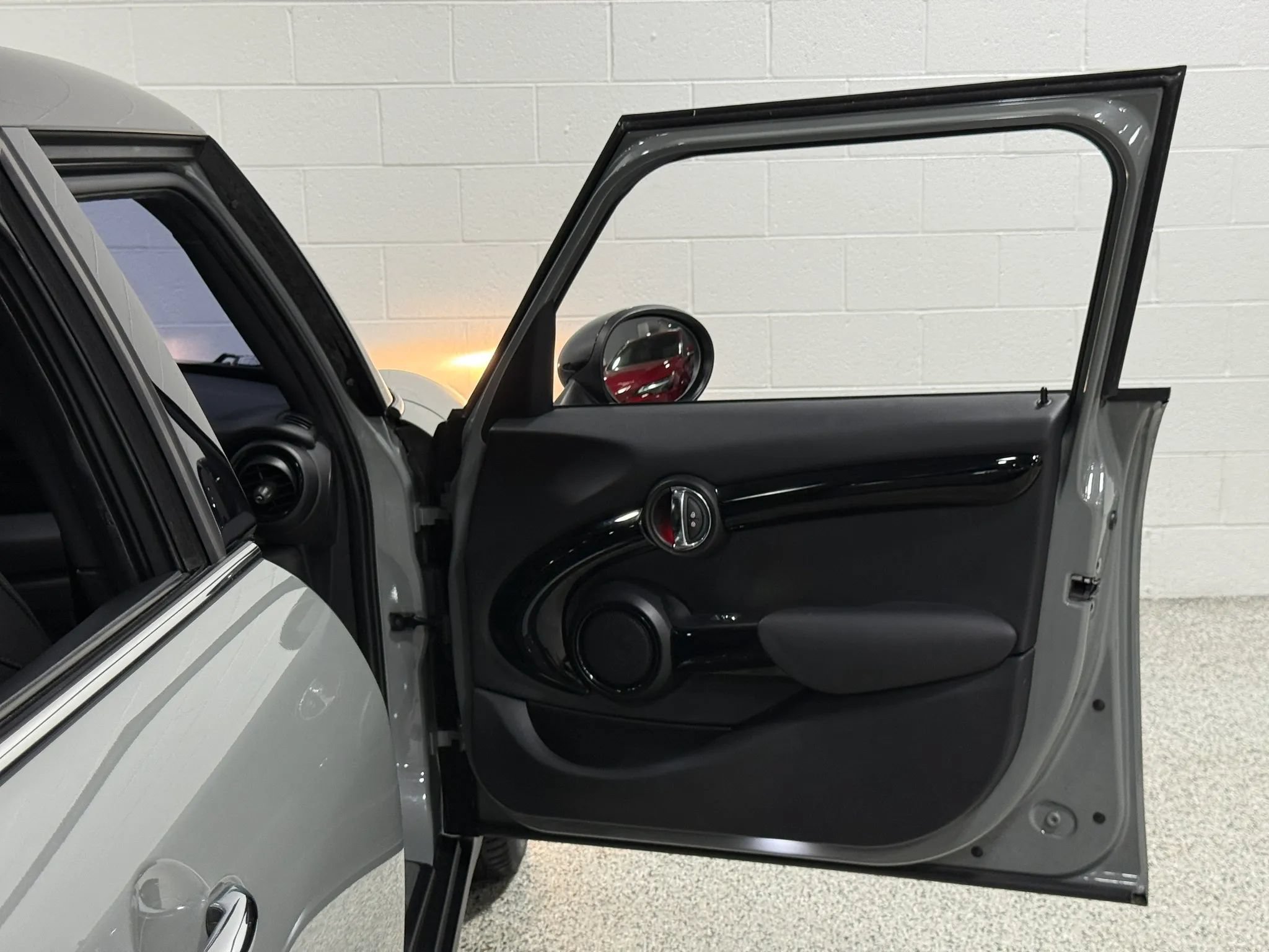 Used 2019 MINI Cooper S w/ Signature Upholstery Package FWD image 42