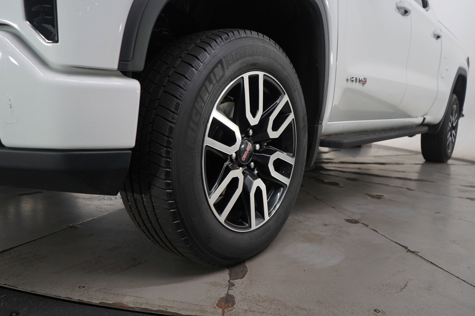 Used 2022 GMC Sierra 1500 AT4 w/ AT4 Preferred Package image 26