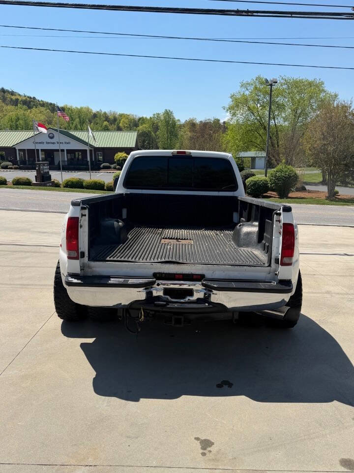 Used 2005 Ford F350 Lariat image 4