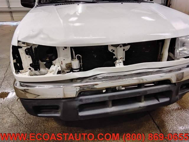Used 1999 Nissan Frontier XE RWD image 16