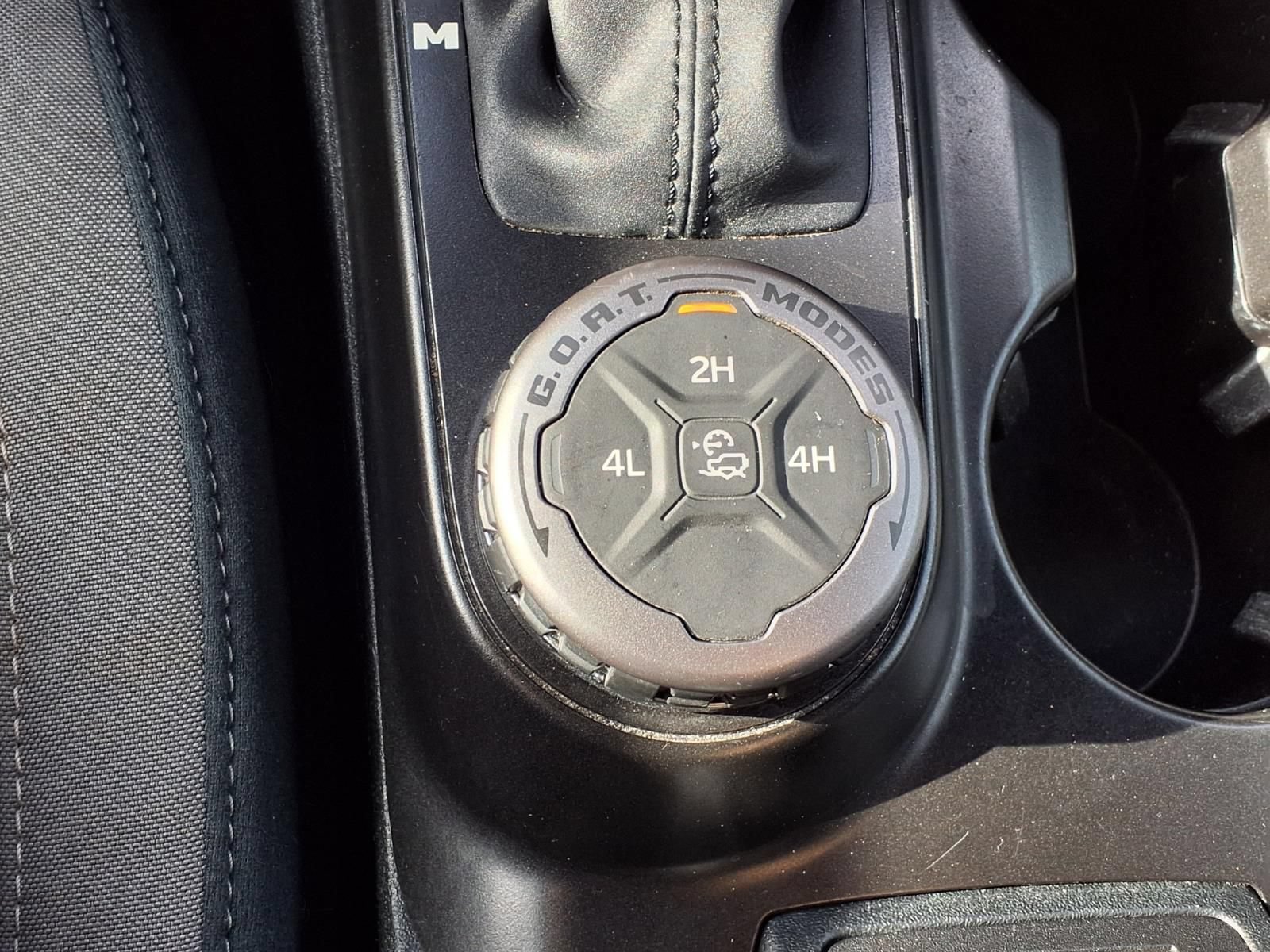 Used 2021 Ford Bronco Outer Banks AWD/4WD image 13
