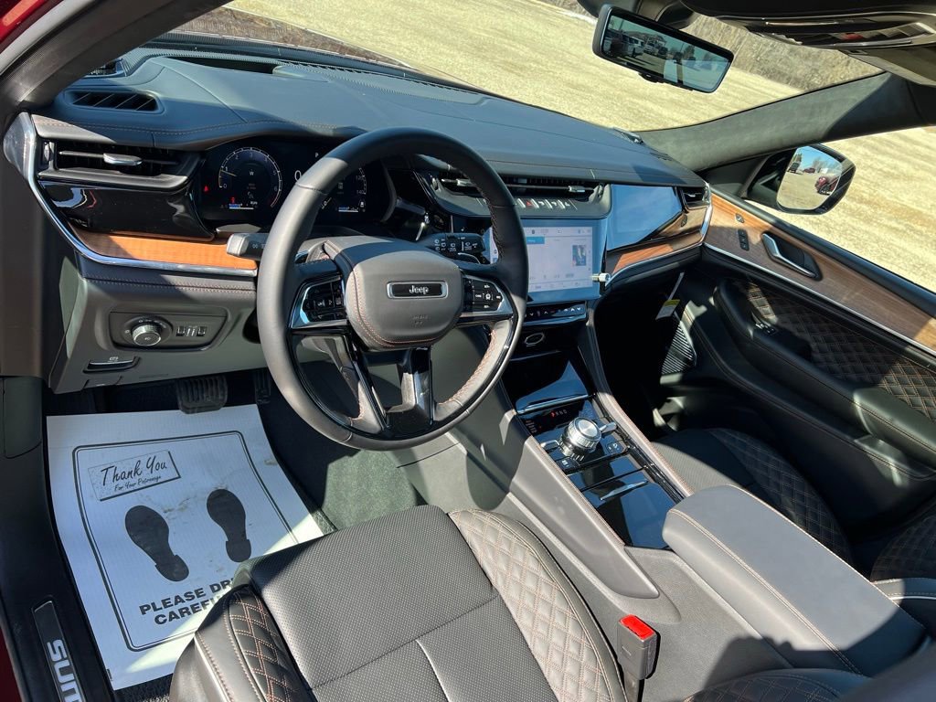 New 2026 Jeep Grand Cherokee L Summit w/ Advanced Protech Group IV image 29