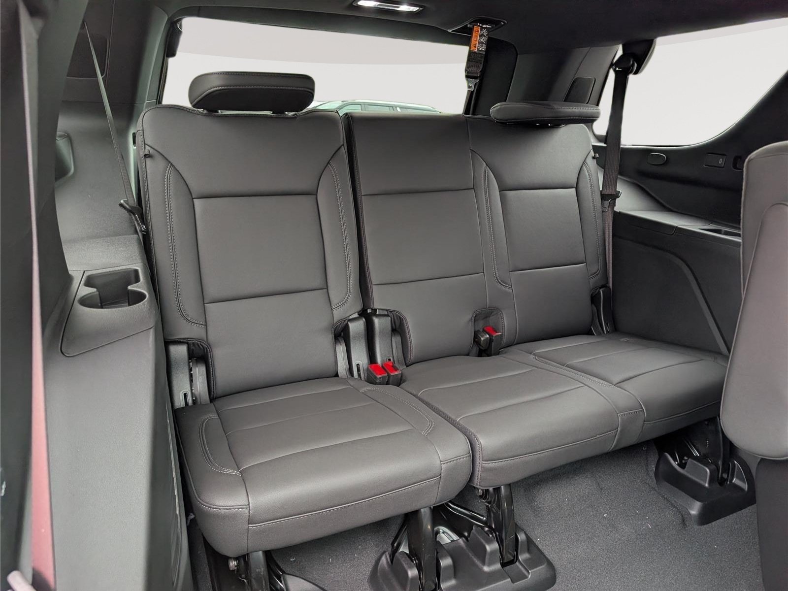 New 2026 Chevrolet Tahoe Z71 w/ Comfort Package AWD/4WD image 9