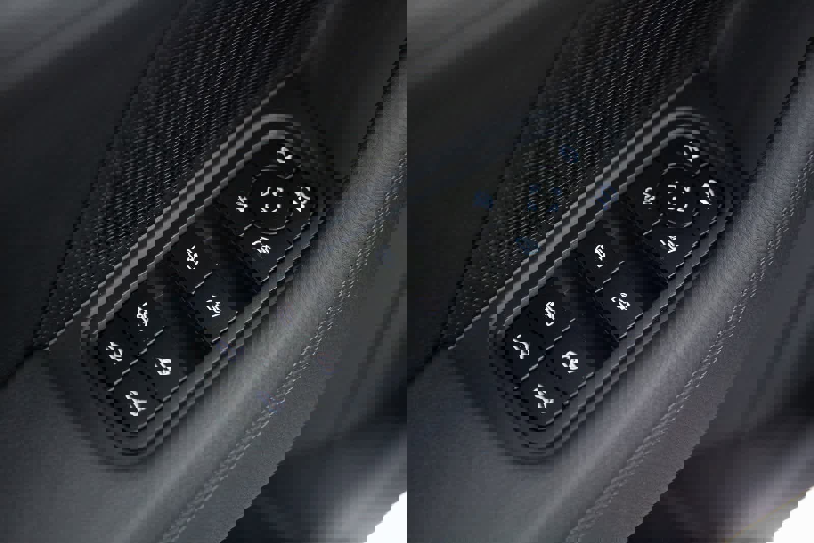 New 2025 Porsche Panamera 4 image 18