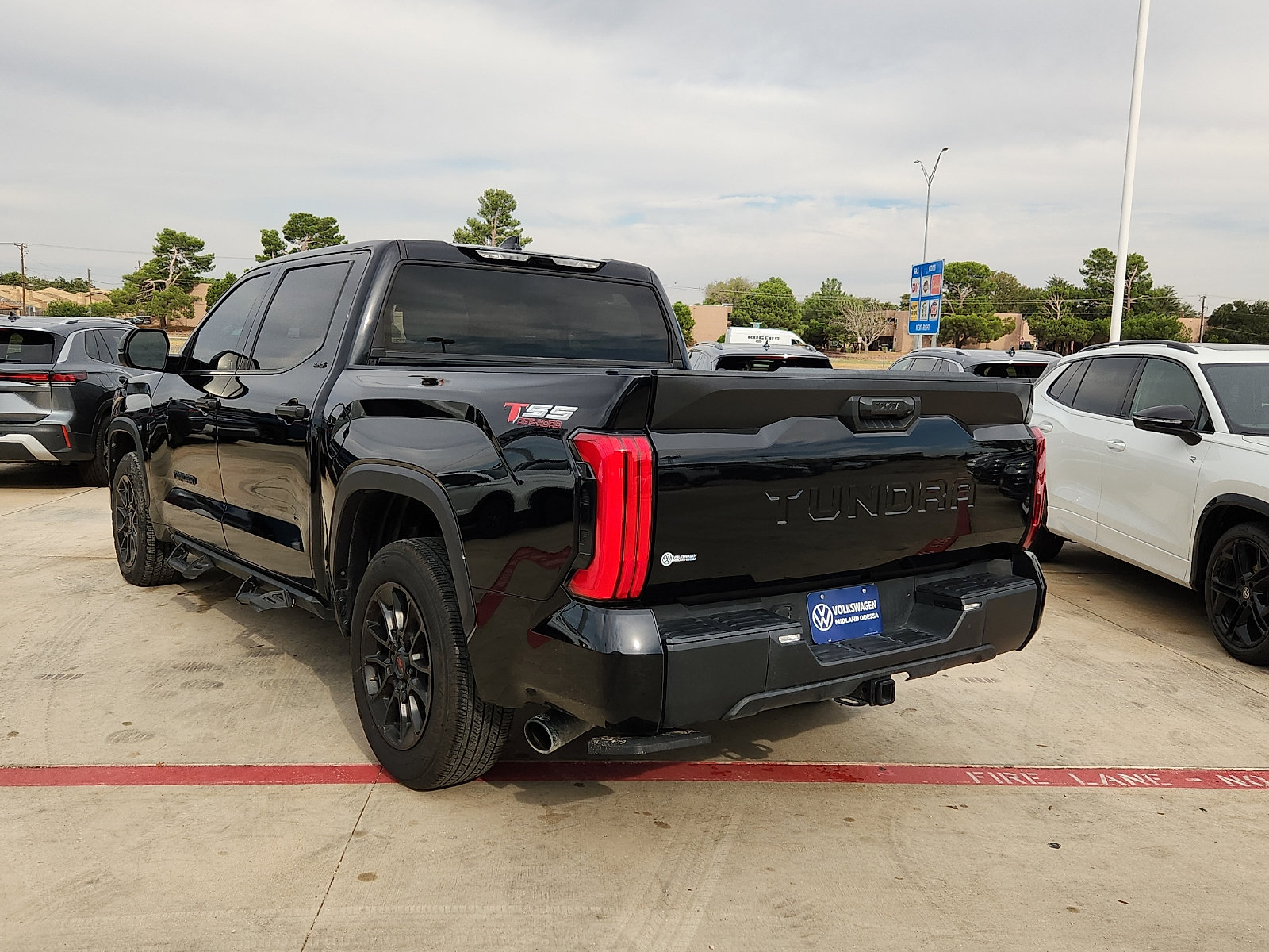 Used 2023 Toyota Tundra SR5 RWD image 4