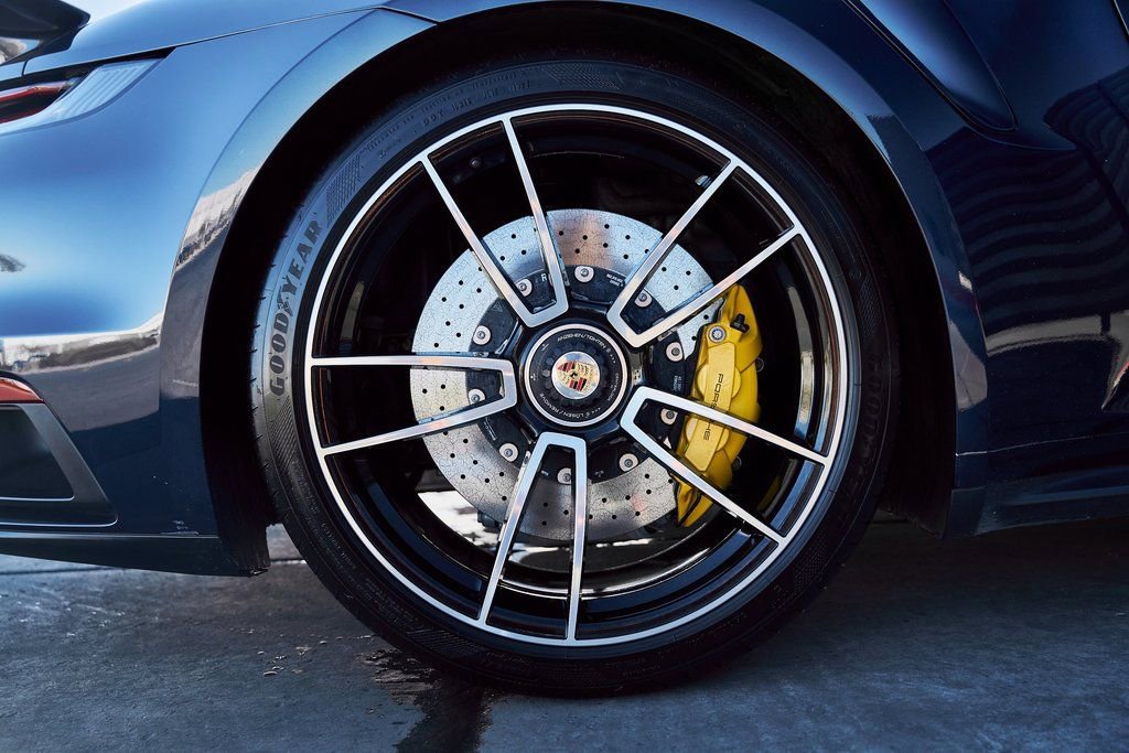 Used 2022 Porsche 911 Turbo S image 18