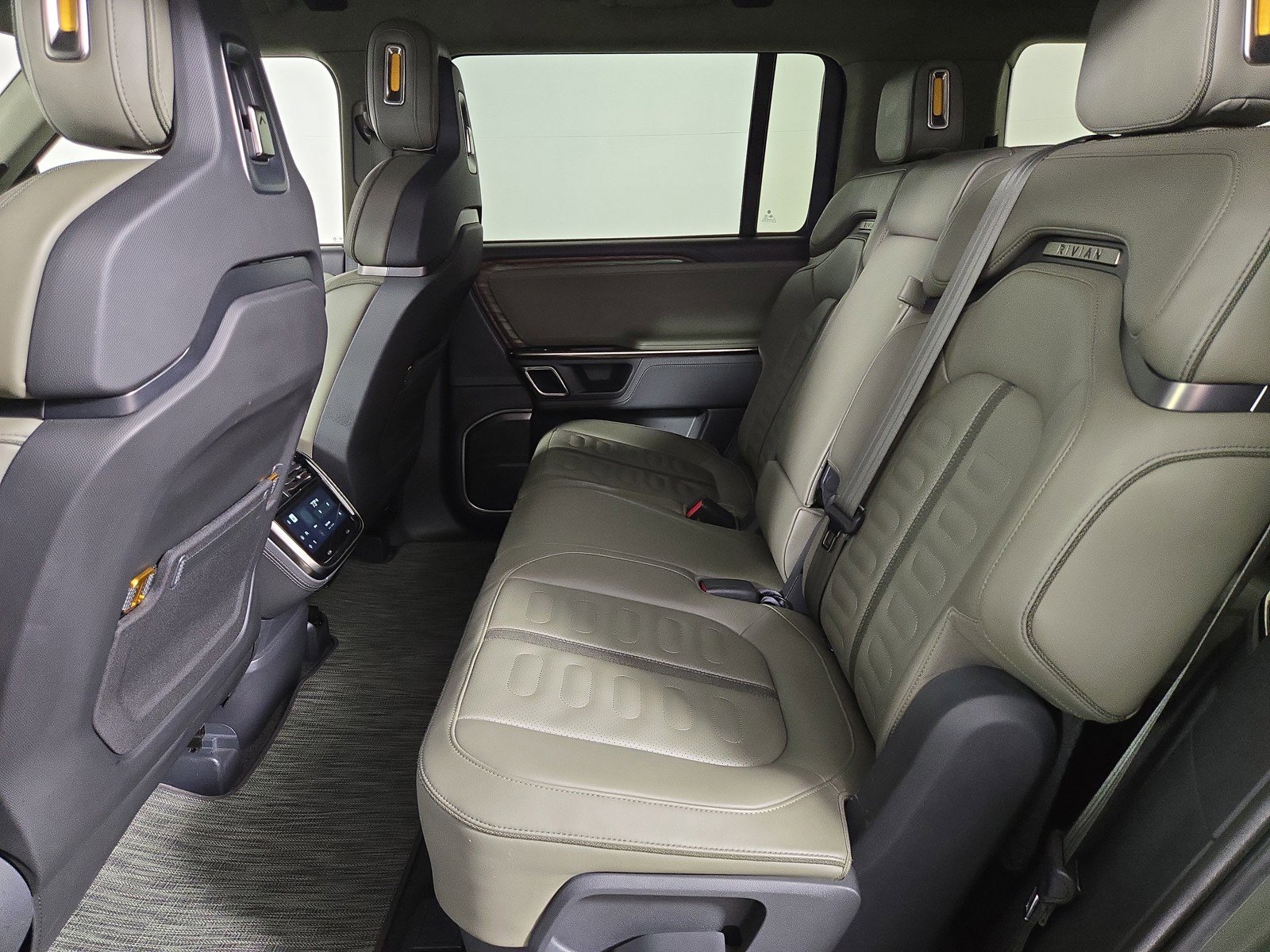 Used 2022 Rivian R1S Launch Edition image 21