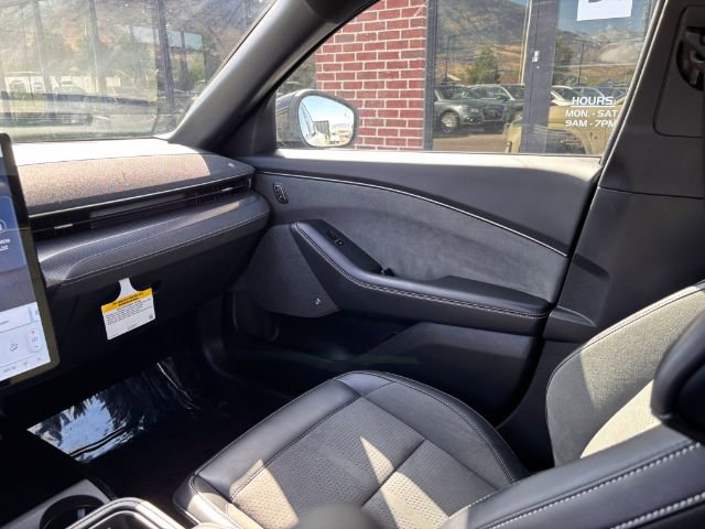 Used 2025 Ford Mustang Mach-E GT image 21
