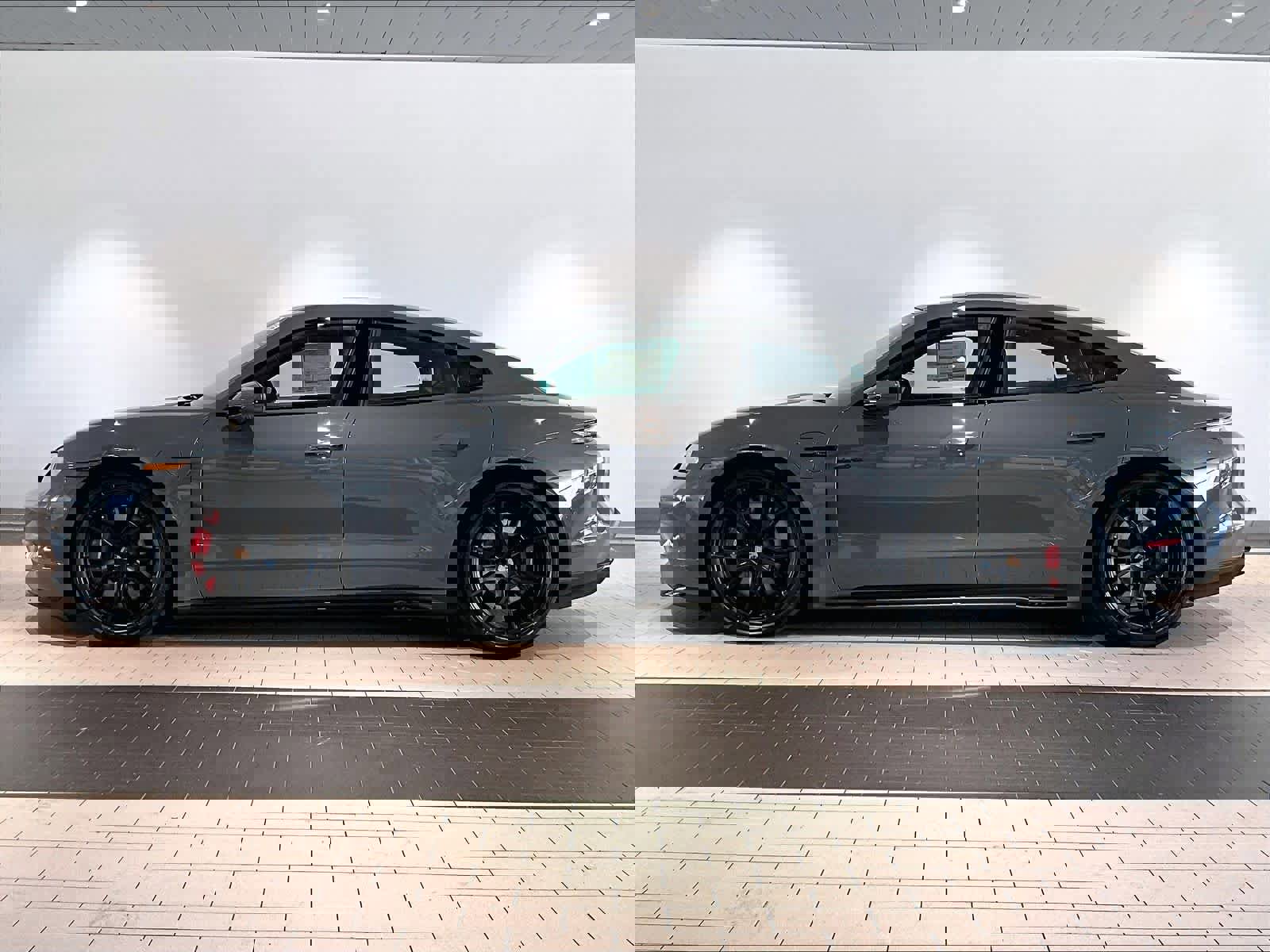 New 2026 Porsche Taycan GTS image 2