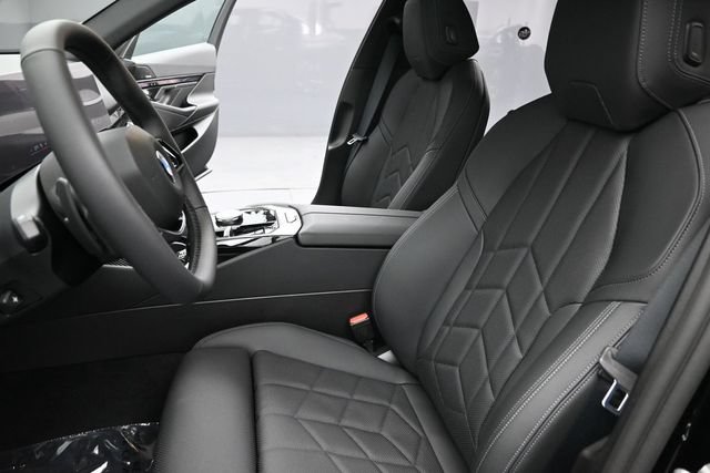 New 2027 BMW 530i xDrive w/ Premium Package AWD/4WD image 19