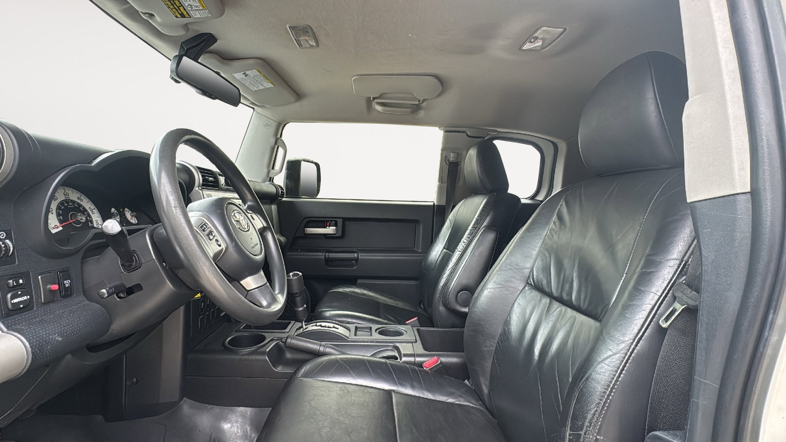 Used 2012 Toyota FJ Cruiser 2WD w/ Convenience Pkg image 9
