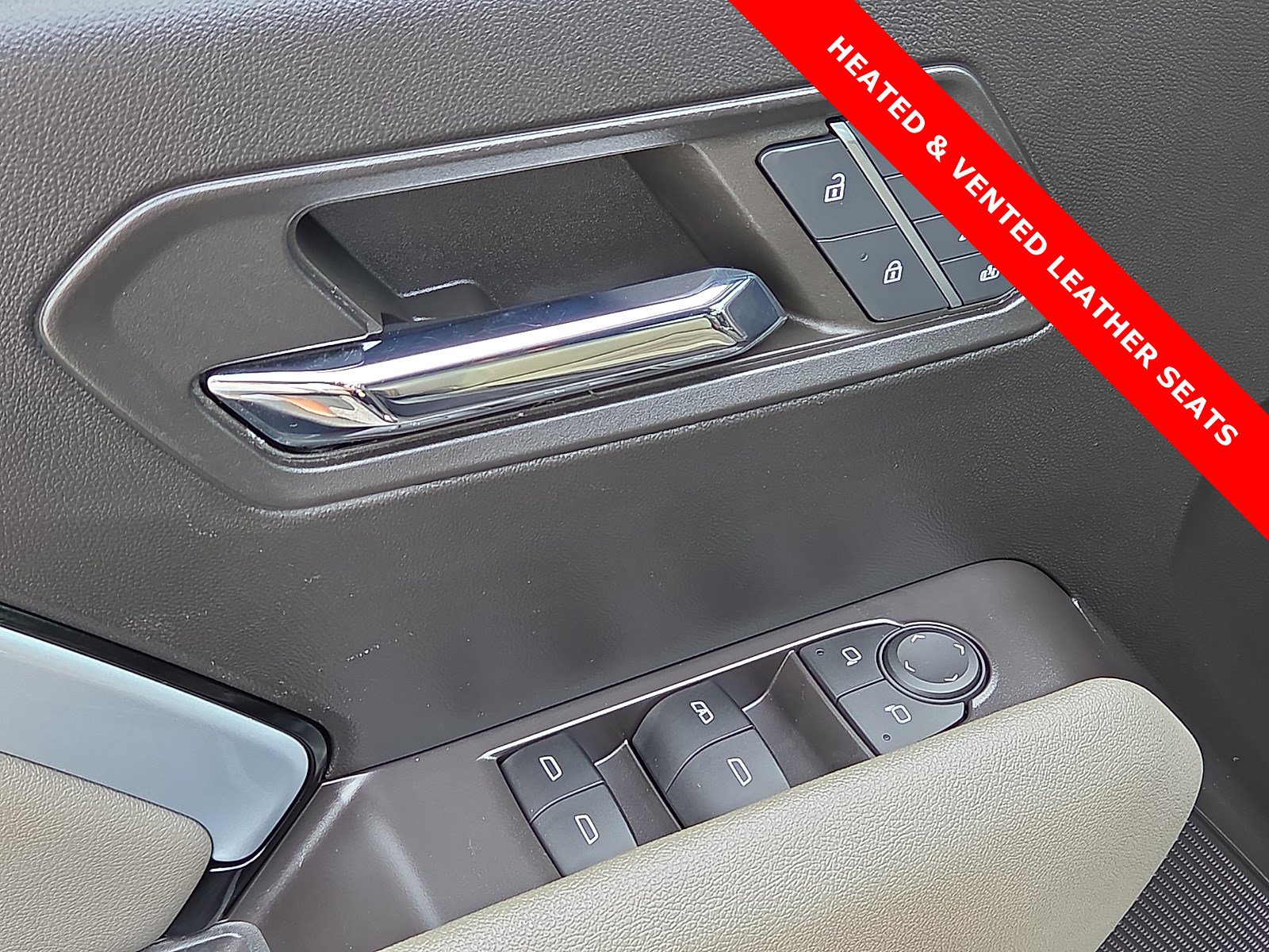 Used 2024 Chevrolet Colorado ZR2 w/ ZR2 Convenience Package III AWD/4WD image 13