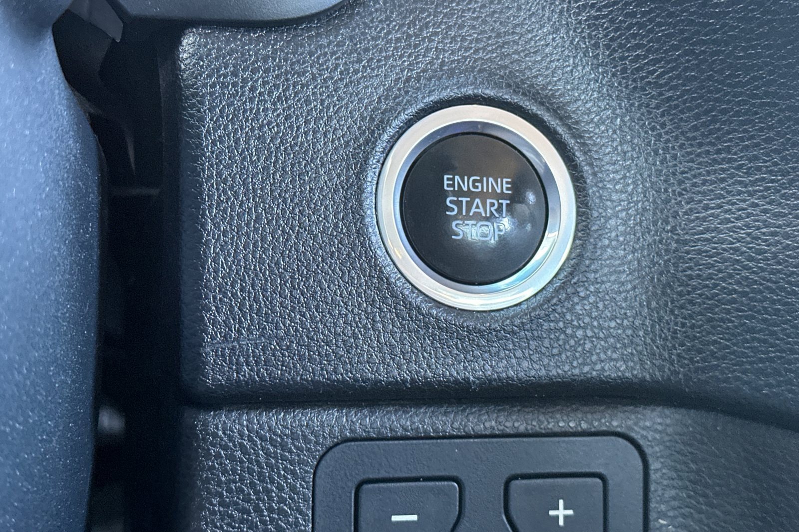 Used 2022 Toyota Tundra SR5 w/ Convenience Package image 23