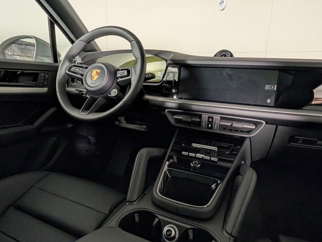 New 2026 Porsche Cayenne image 22