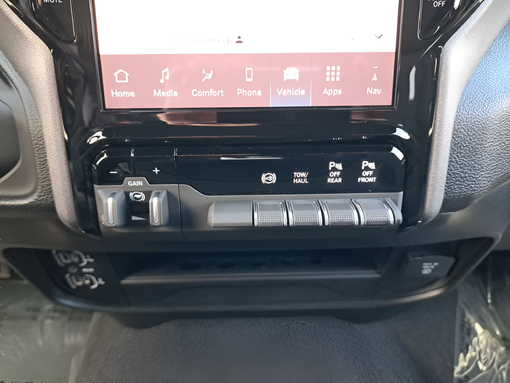 New 2026 RAM 2500 Tradesman AWD/4WD image 16