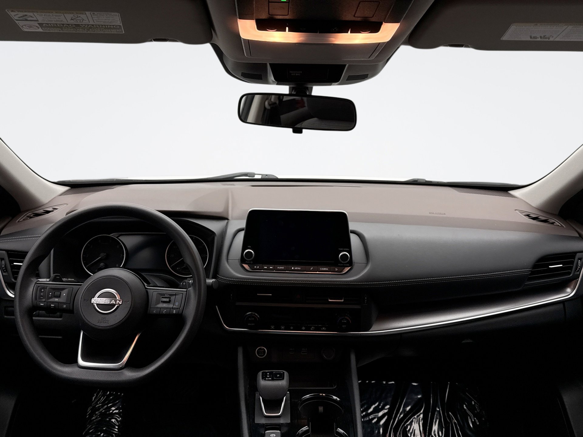 Used 2023 Nissan Rogue SV image 14