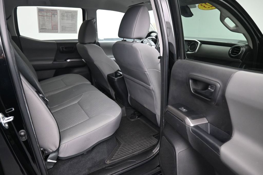 Used 2023 Toyota Tacoma SR5 AWD/4WD image 12