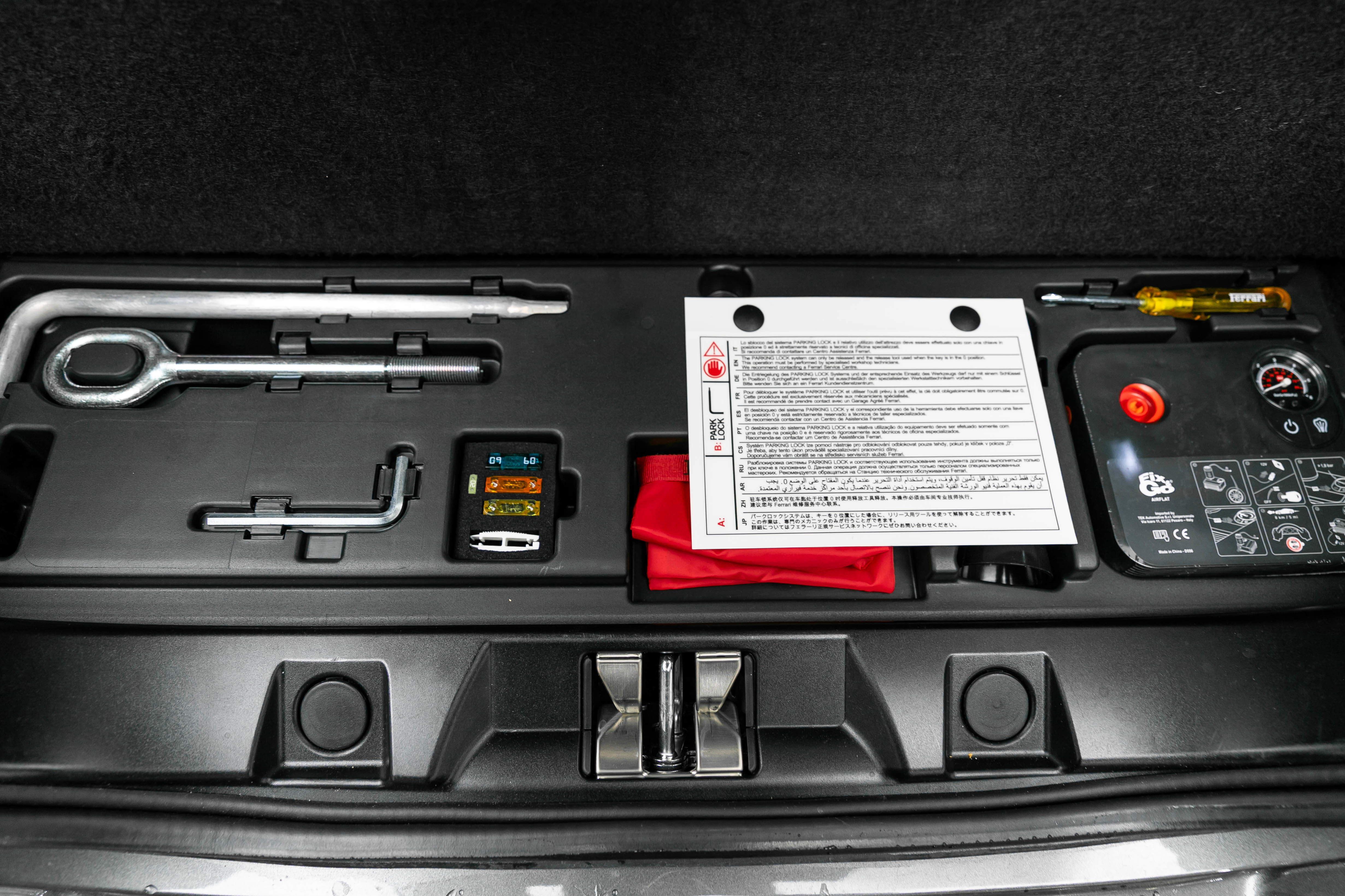 Certified 2022 Ferrari Roma image 33