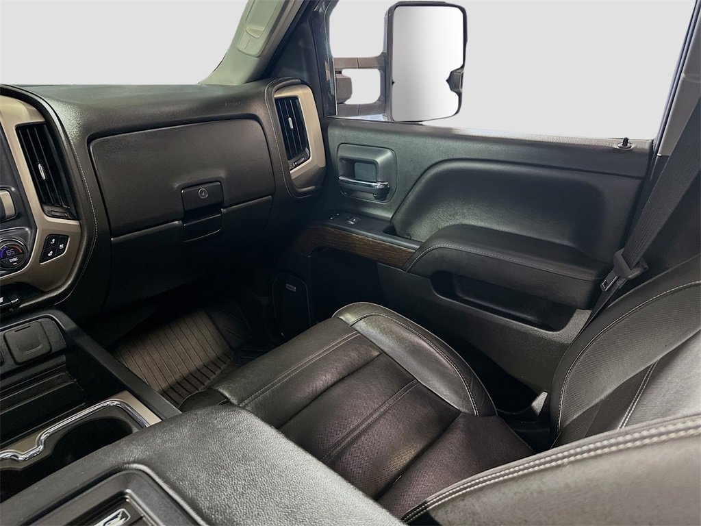 Used 2019 GMC Sierra 3500 Denali w/ Duramax Plus Package image 24