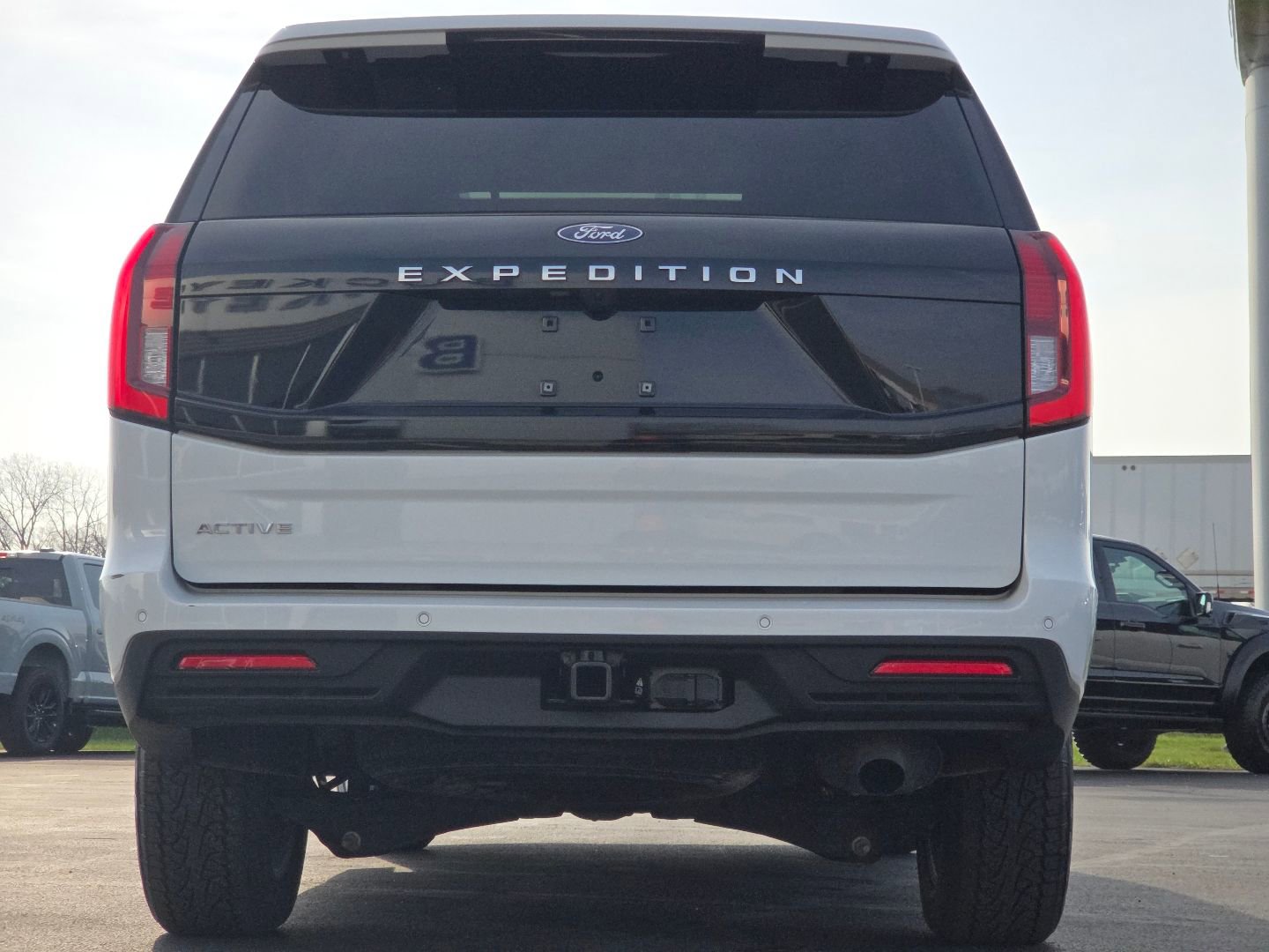 Used 2025 Ford Expedition Active image 16