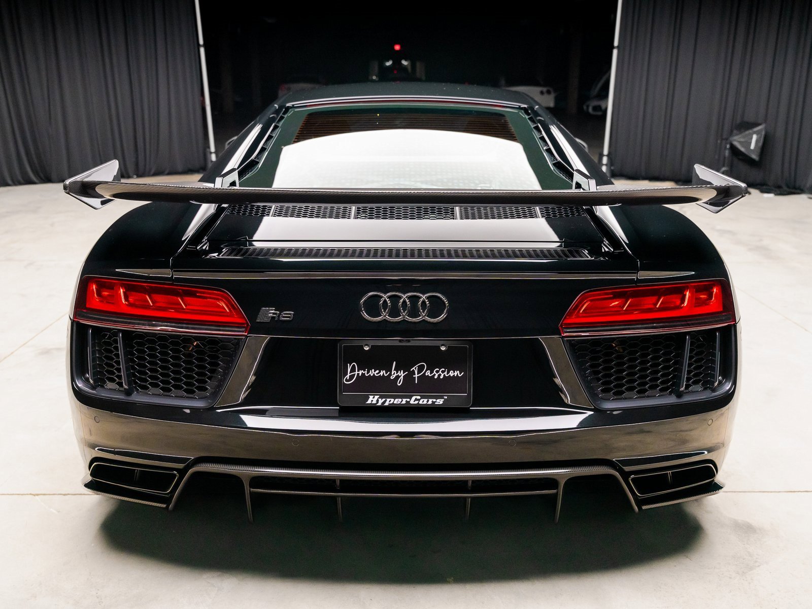 Used 2017 Audi R8 V10 plus image 42