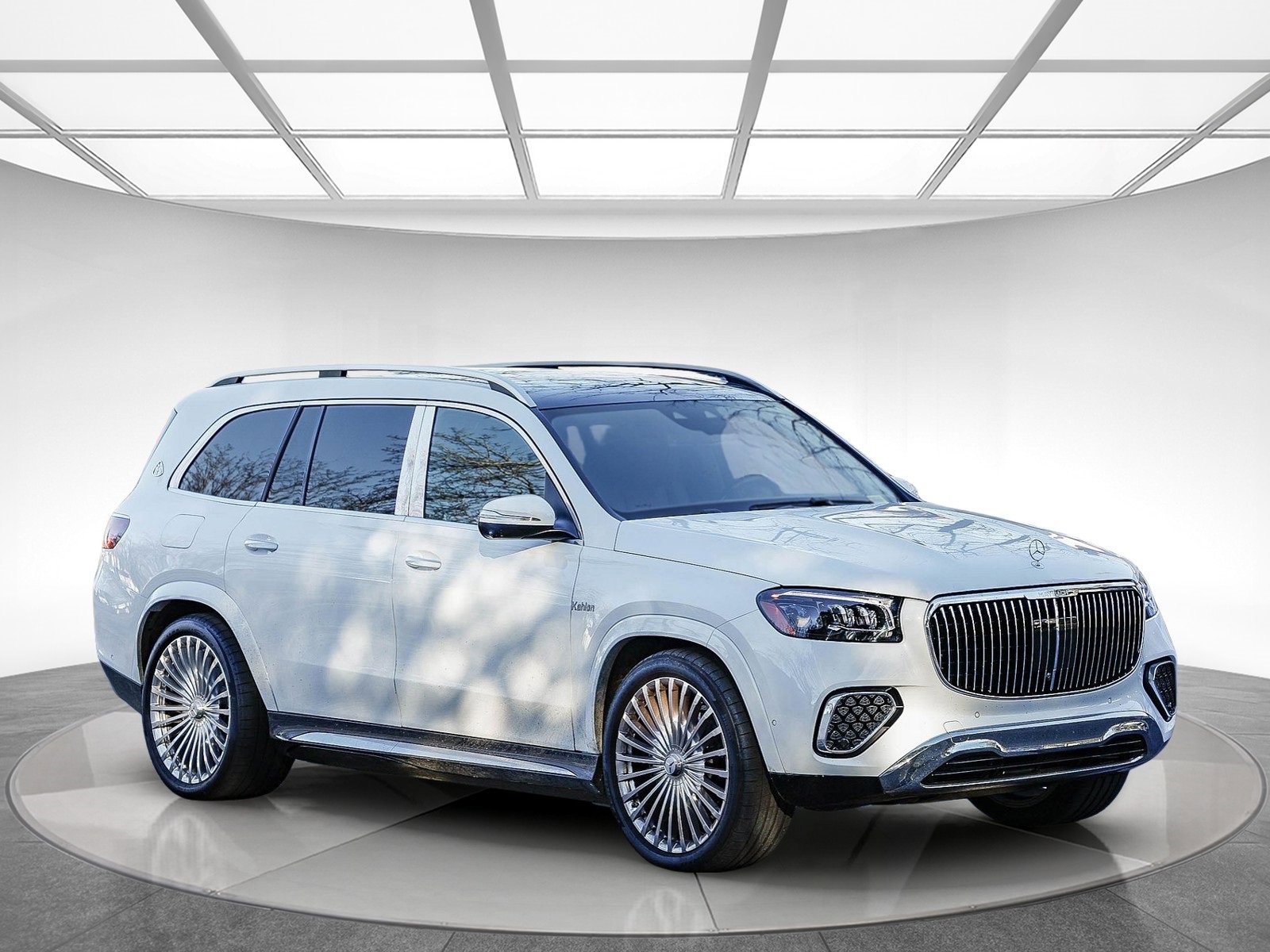 Used 2025 Mercedes-Benz Maybach GLS 600 4MATIC image 5