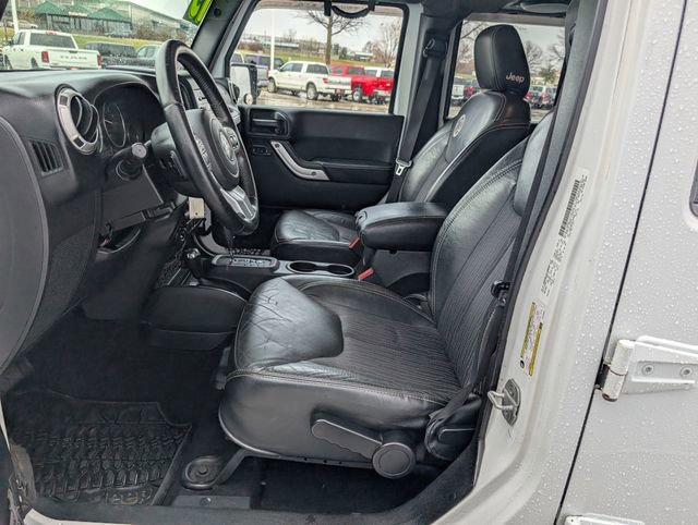 Used 2013 Jeep Wrangler Unlimited Sport image 2