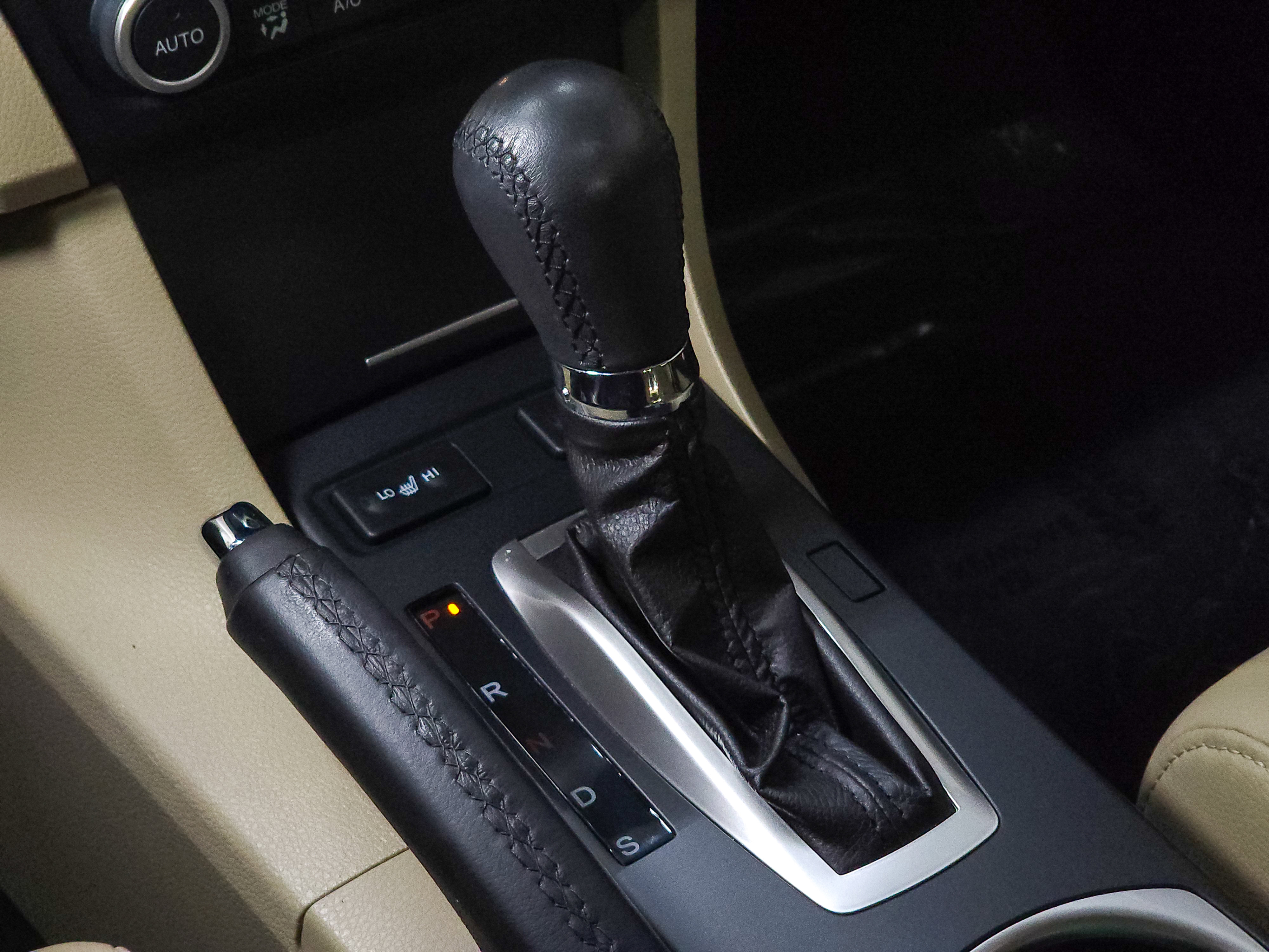 Used 2018 Acura ILX w/ Premium Package image 40