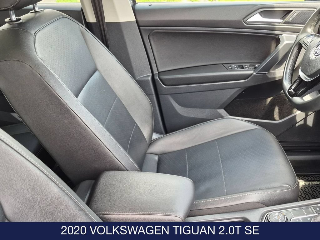 Used 2020 Volkswagen Tiguan SE w/ Panoramic Sunroof Package AWD/4WD image 31