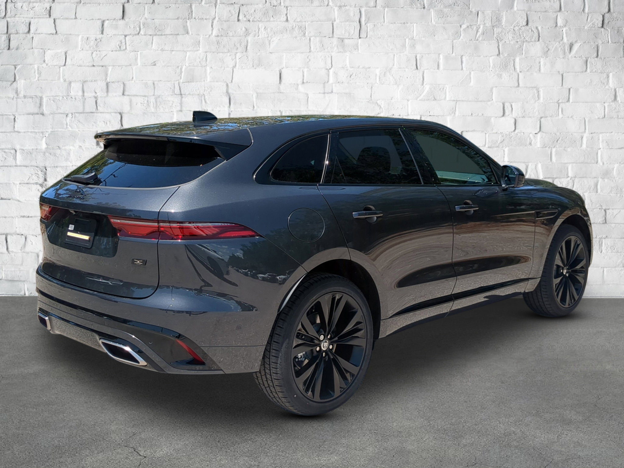New 2026 Jaguar F-PACE R-Dynamic S image 6