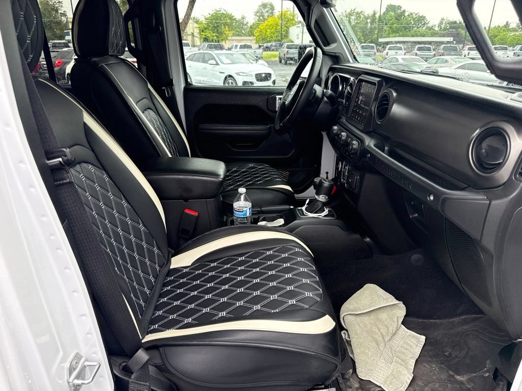 Used 2022 Jeep Wrangler Unlimited Sport AWD/4WD image 16