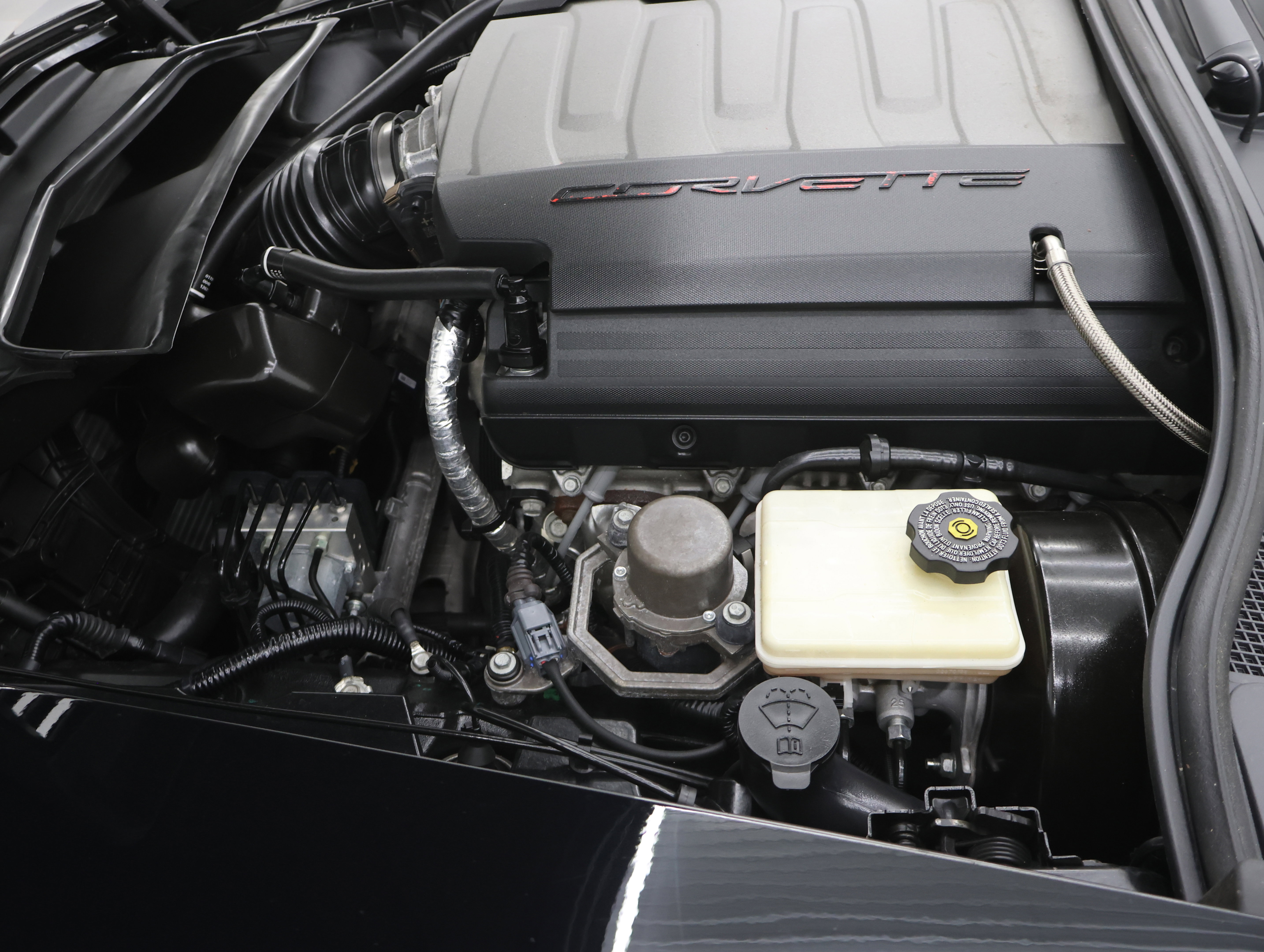 Used 2014 Chevrolet Corvette Stingray Coupe image 16