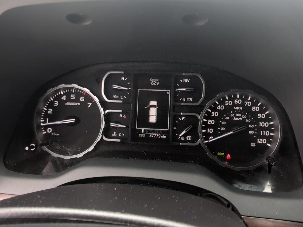 Used 2018 Toyota Tundra Limited w/ Limited Premium Package AWD/4WD image 18
