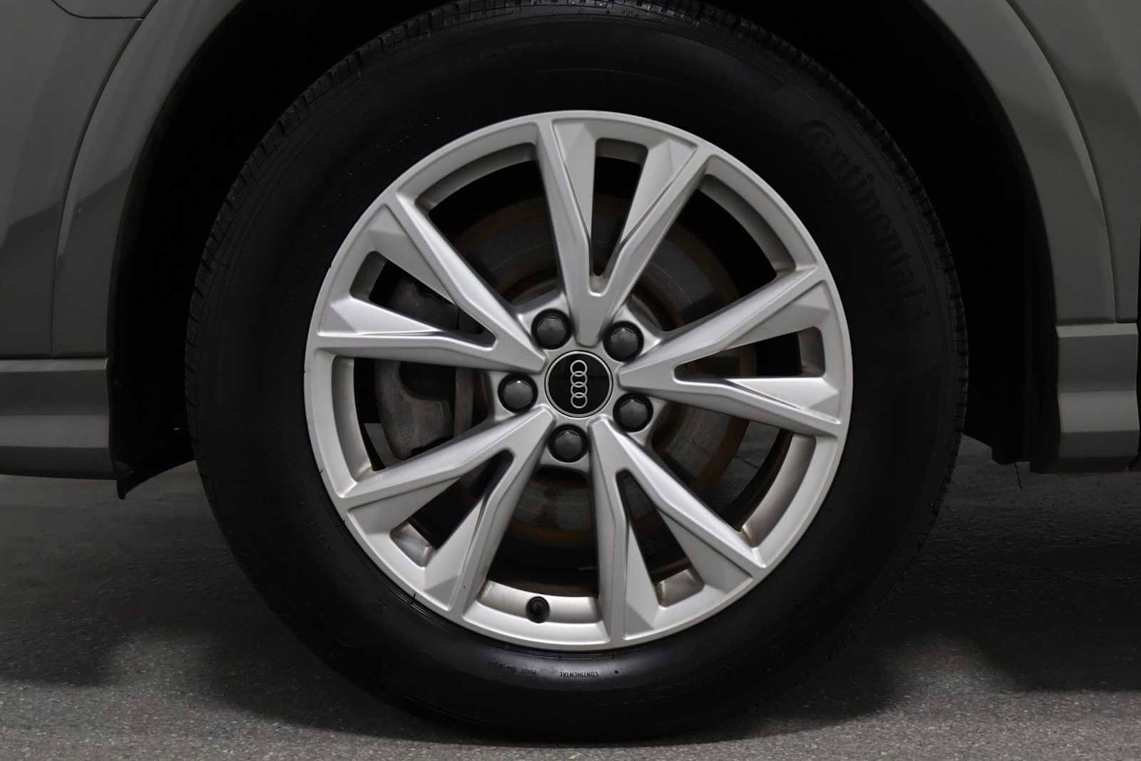 Used 2023 Audi Q3 2.0T Premium Plus w/ Premium Plus Package AWD/4WD image 35