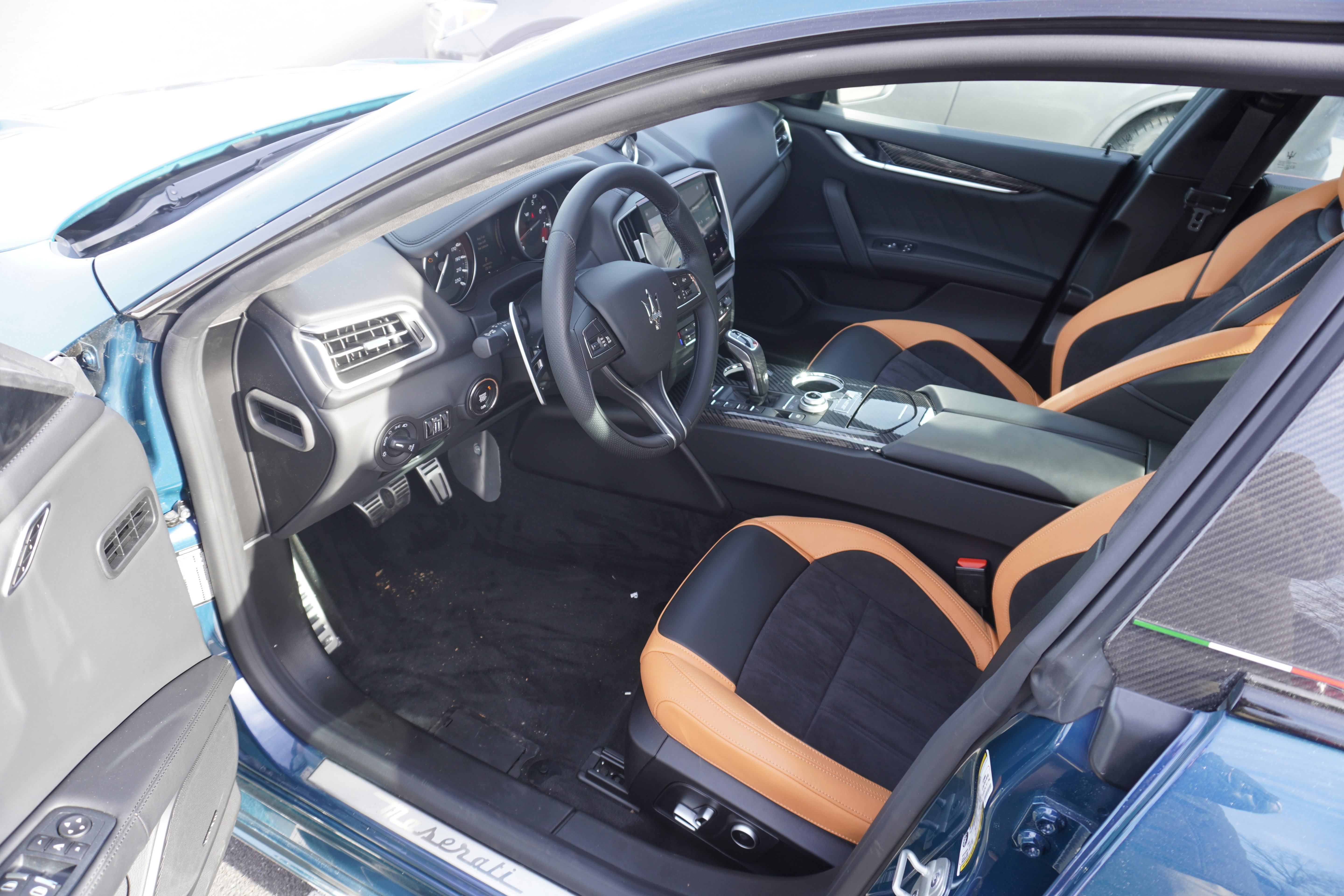 Used 2024 Maserati Ghibli Trofeo image 26