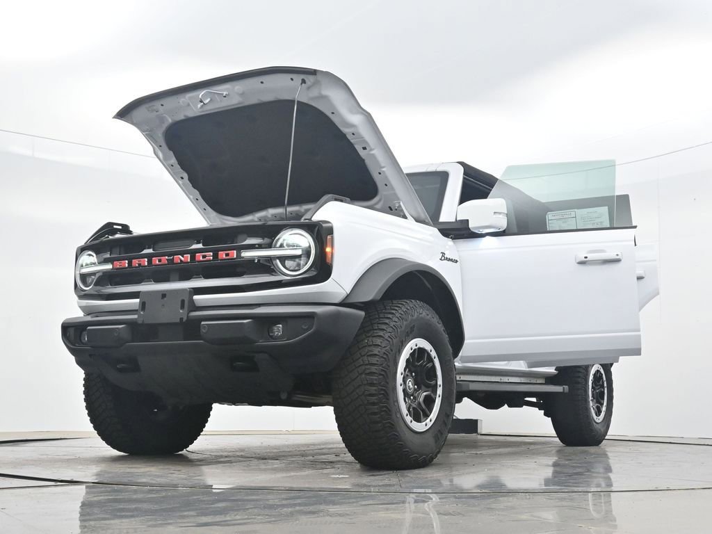 Used 2024 Ford Bronco Outer Banks w/ Sasquatch Package AWD/4WD image 43