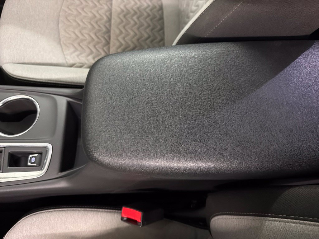 Used 2024 Chevrolet Equinox LT FWD image 30