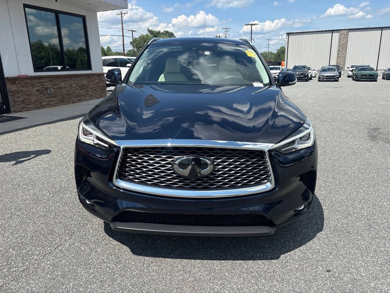 Used 2020 INFINITI QX50 Luxe w/ Navigation Package AWD/4WD image 10