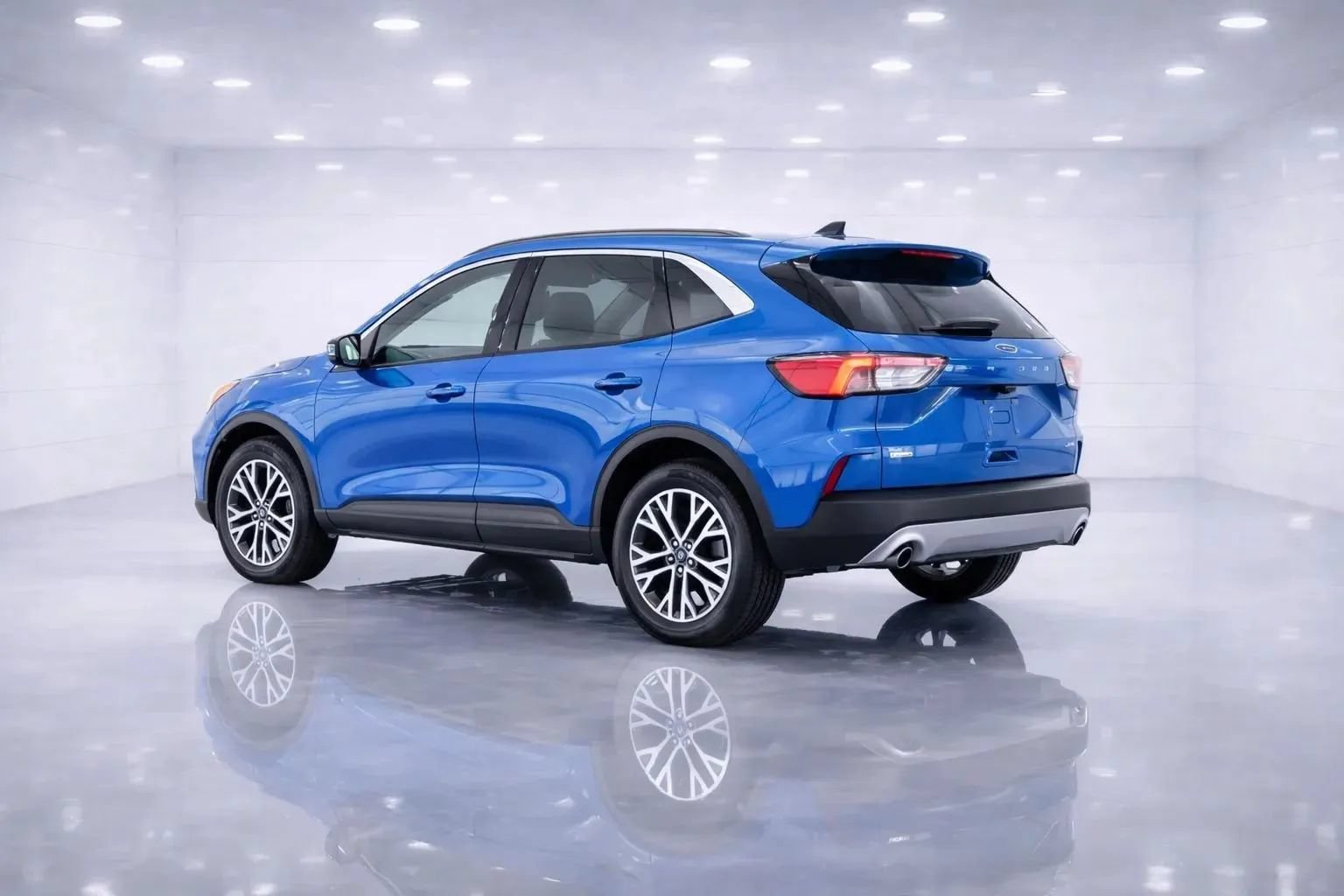 Used 2020 Ford Escape SEL FWD image 3