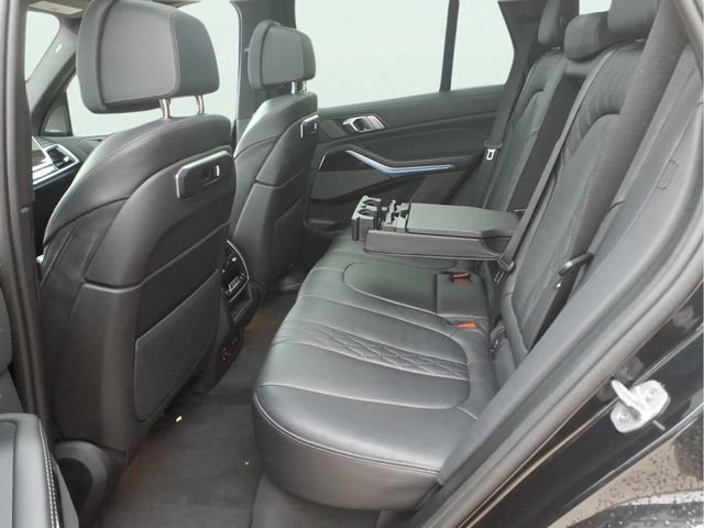 Used 2025 BMW X5 xDrive50e image 21